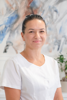 Opiekun klienta i recepcji w Salonie Kosmetyki Profesjonalnej „Evita” Monika